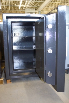 Used 3520 Atlas TRTL30X6 High Security Safe